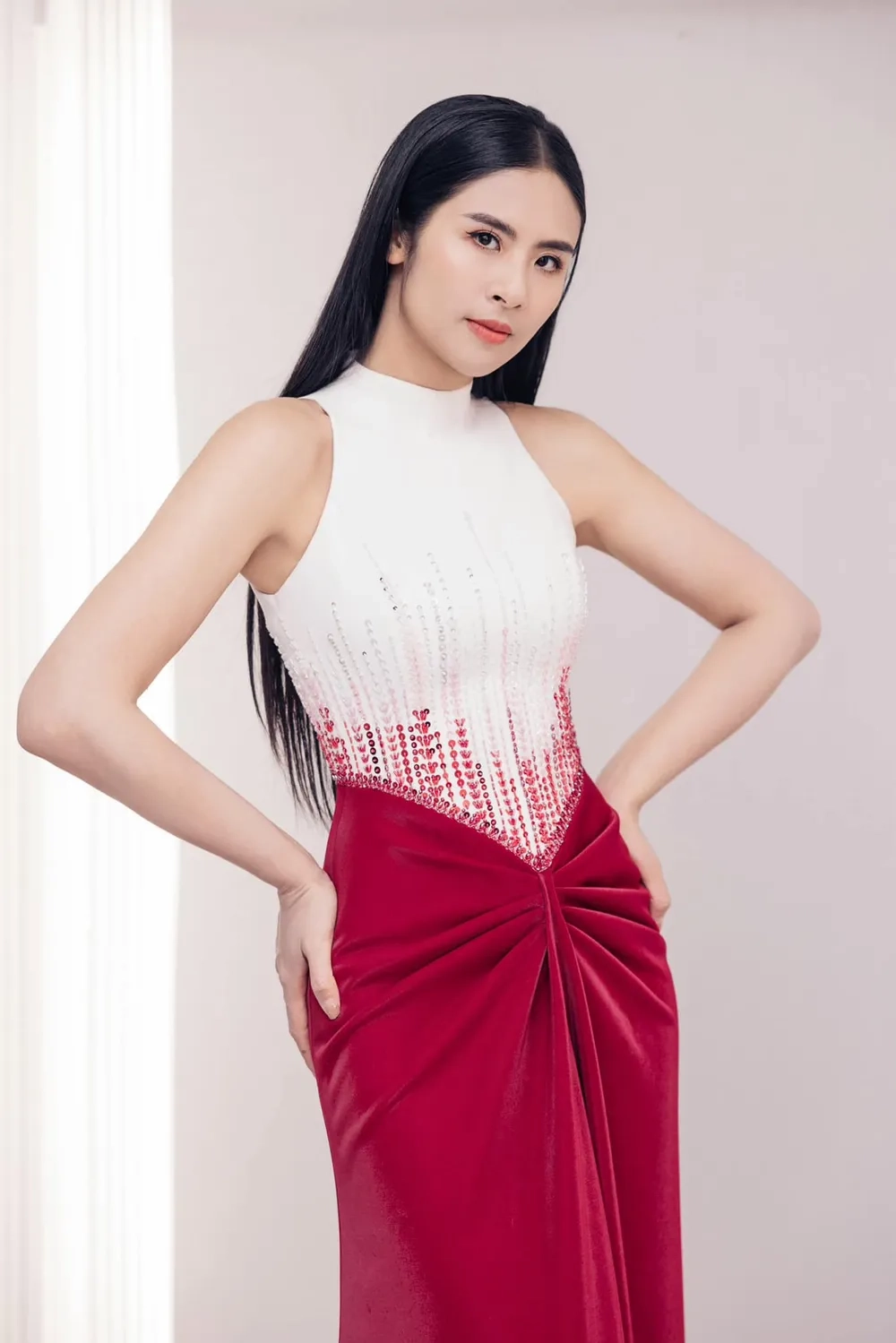 Fan tò mò hỏi hoa hậu Ngọc Hân đã có con chưa