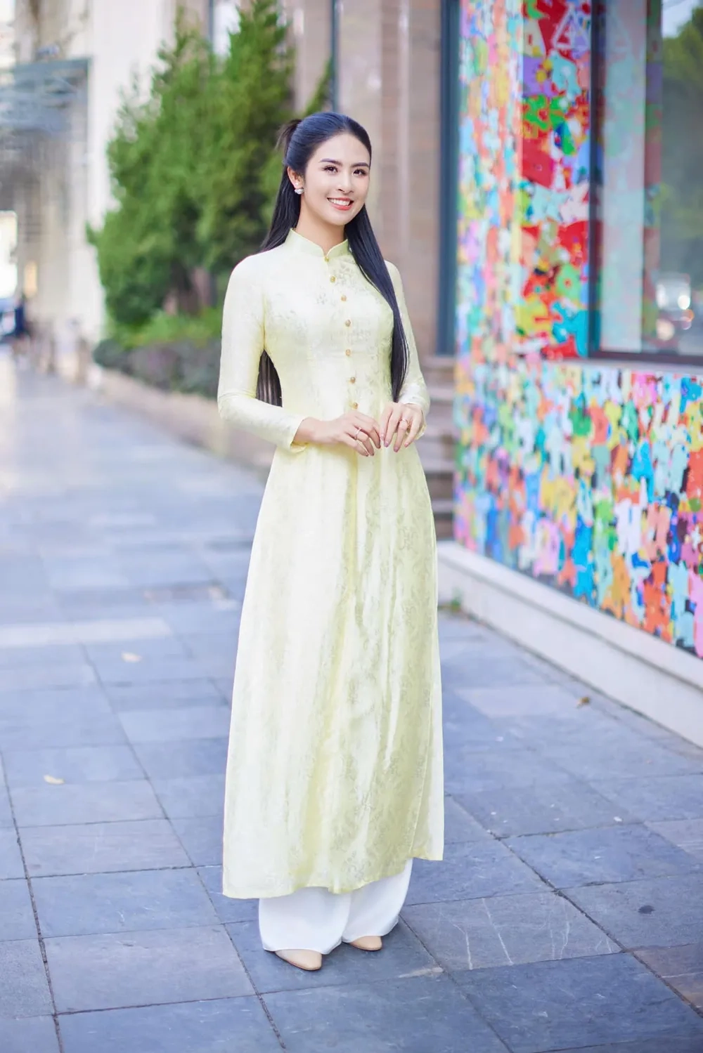 Tất tần tật về tiểu sử hoa hậu Ngọc Hân