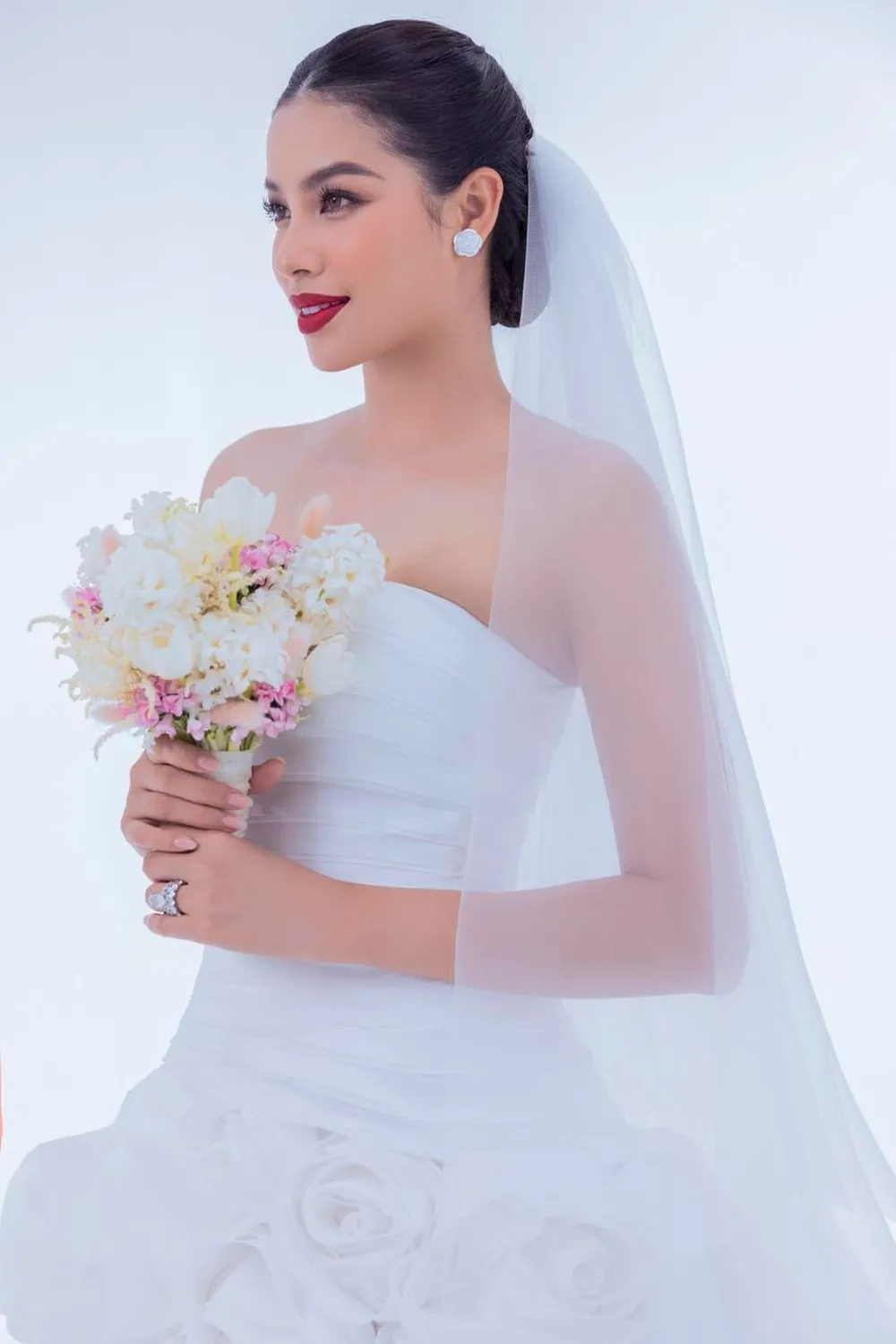 Khoảnh khắc lịch sử Phạm Hương đăng quang