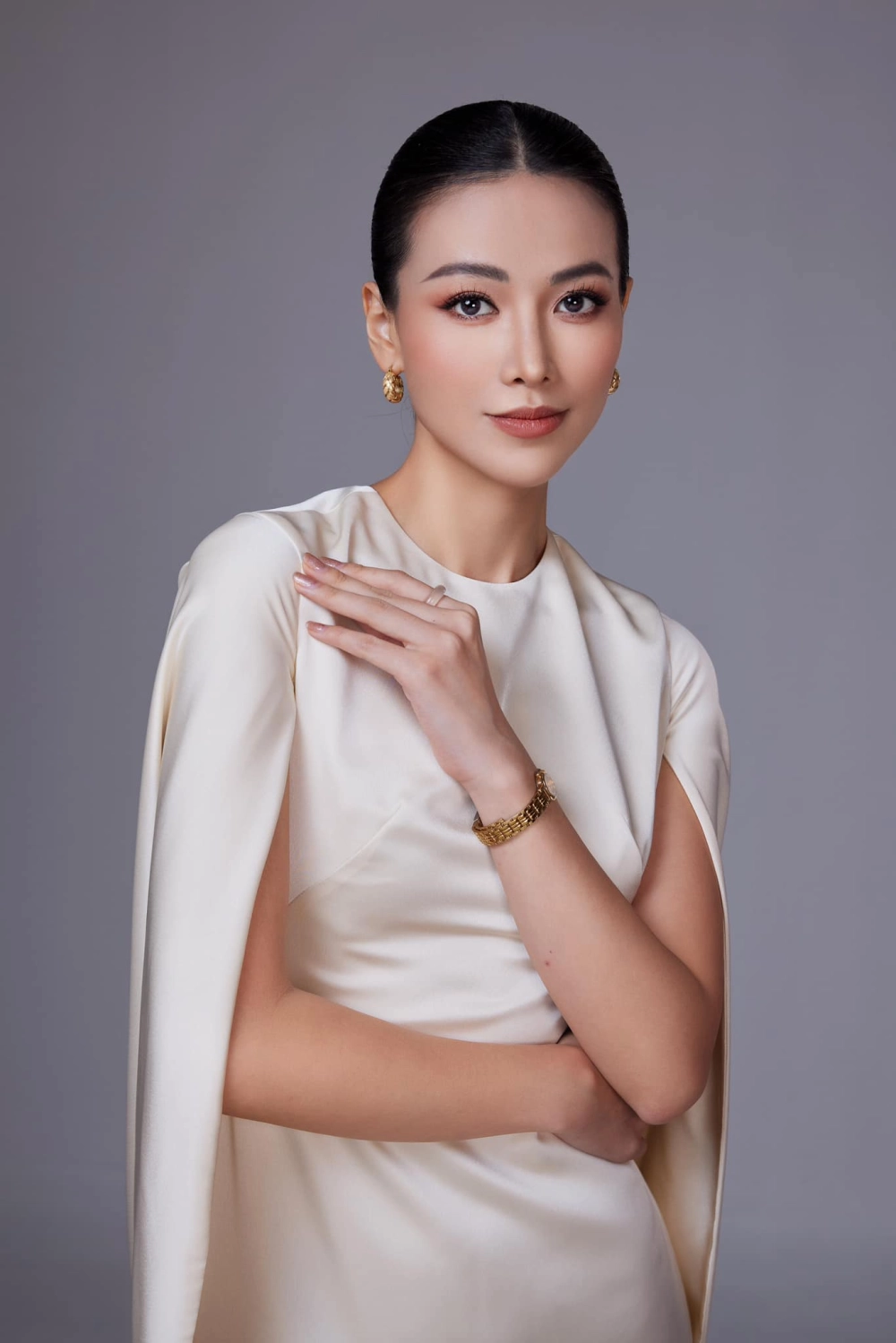 Thời khắc Phương Khánh đăng quang hoa hậu Trái Đất huy hoàng