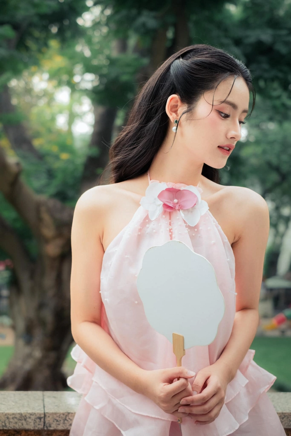 Khám phá Ý Nhi hoa hậu gì qua hành trình đặc biệt của cô