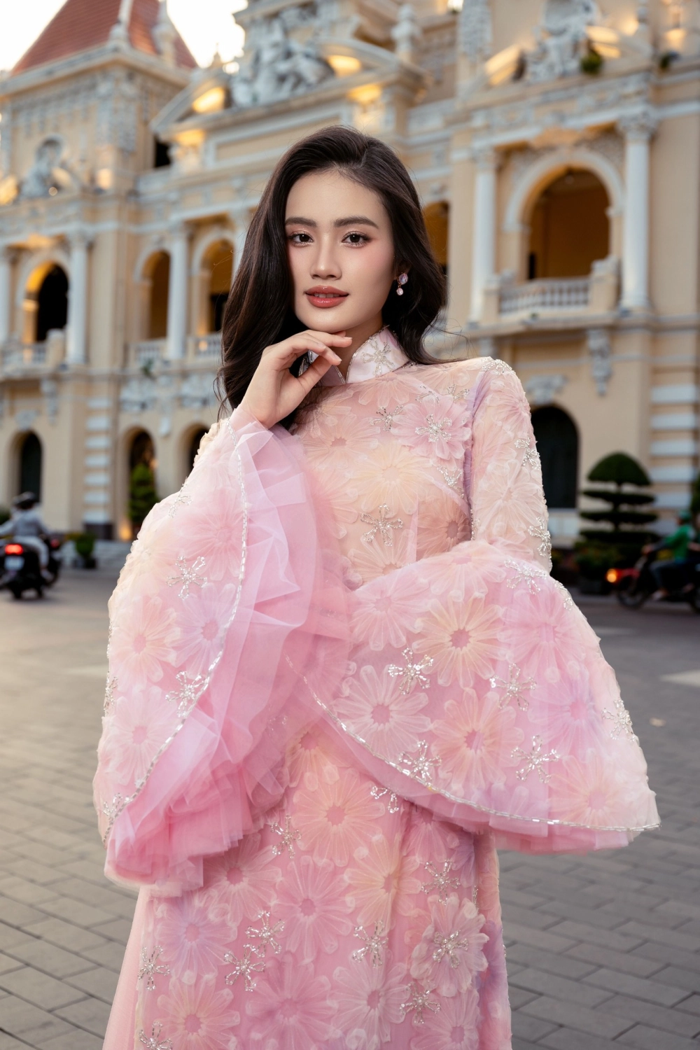 Hoa hậu Ý Nhi thi Miss World và hành trình gây ấn tượng