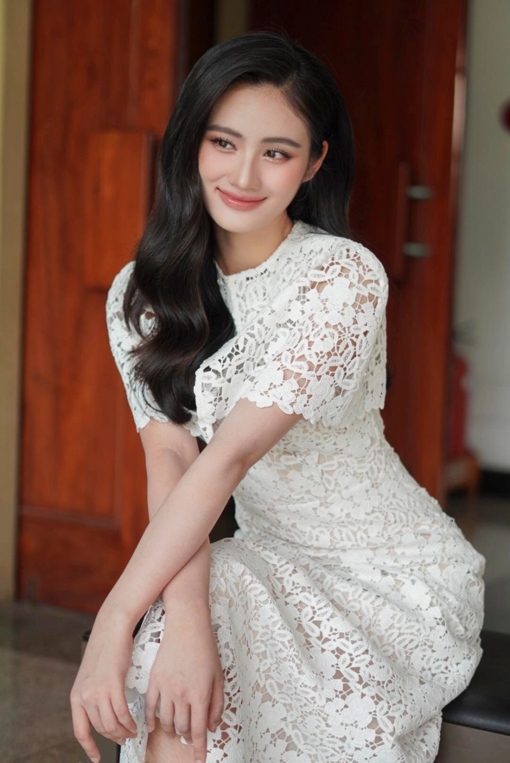 Khám phá gia đình hoa hậu Ý Nhi và câu chuyện đằng sau vương miện