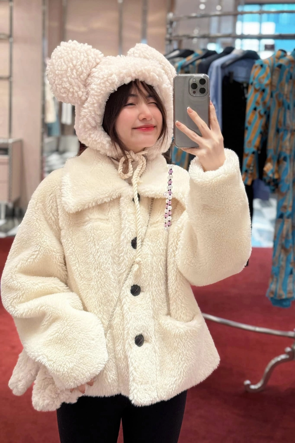 Hoà Minzy sinh năm bao nhiêu? Bí mật tuổi thật của cô ấy sẽ khiến bạn ngạc nhiên