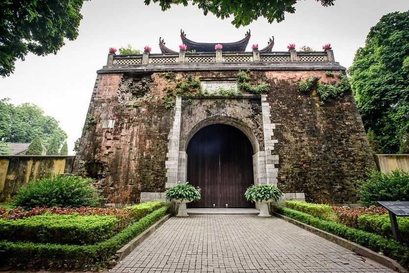 Ngắm nhìn những hoàng thành thăng long ảnh lưu giữ dấu ấn thời gian