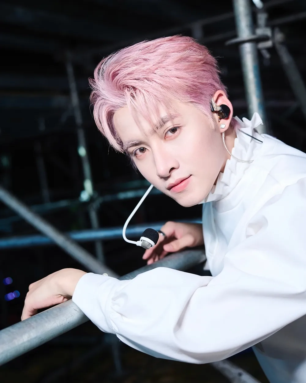Rộ nghi vấn Hùng Huỳnh đạo nhái Jungkook