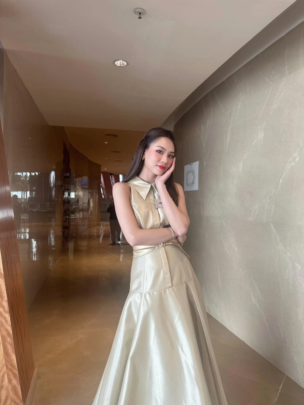 Không ngờ Huỳnh Nguyễn Mai Phương chiều cao lại ấn tượng đến vậy