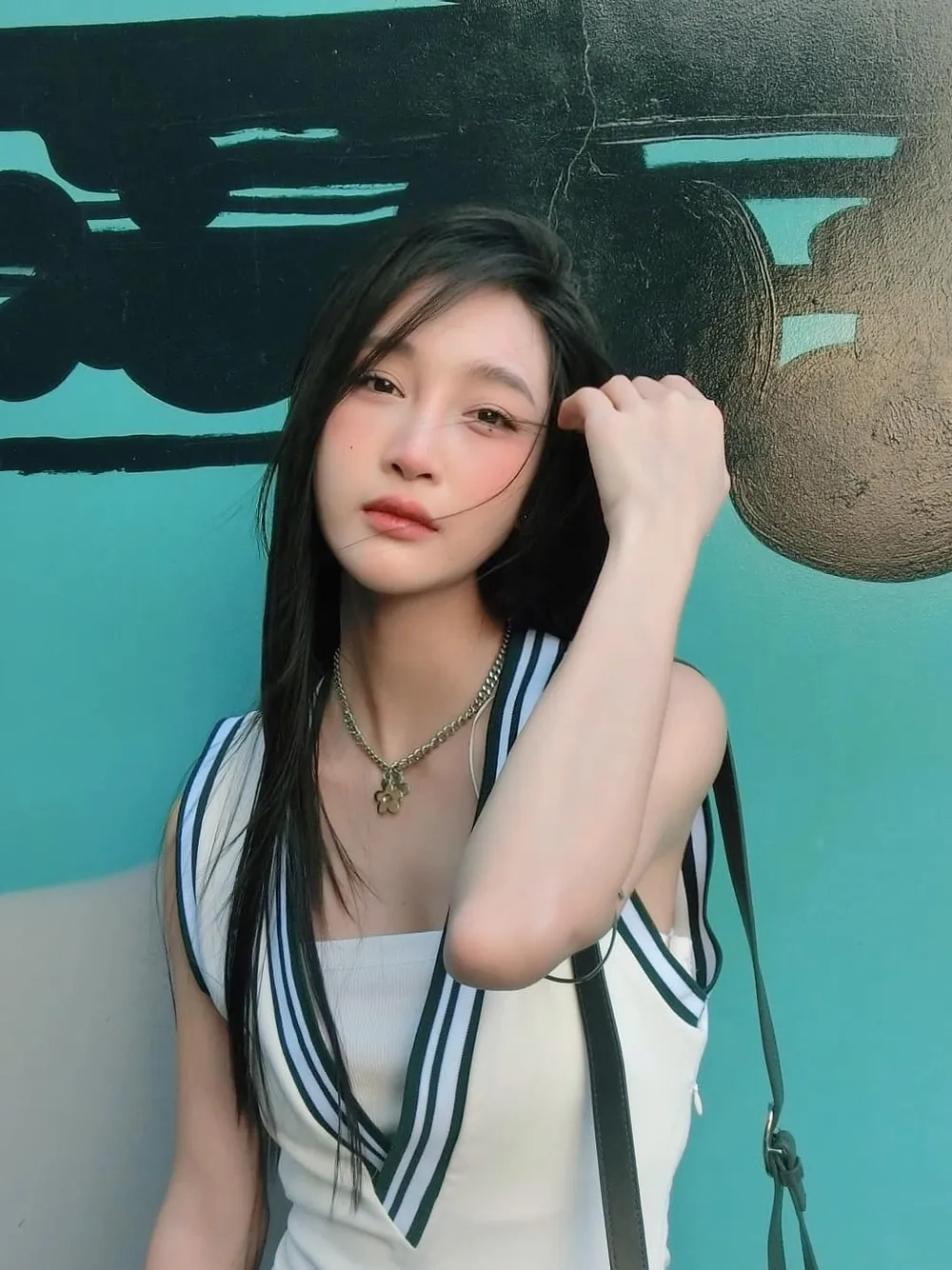 Cùng tìm hiểu về ca sĩ Juky San trẻ trung tài năng