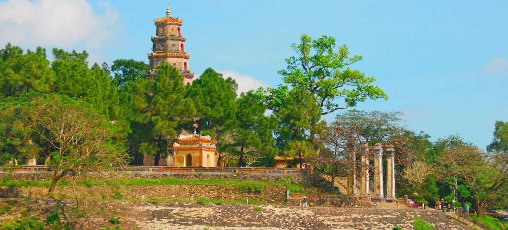 Khám phá Chùa Thiên Mụ là di sản văn hóa gì quan trọng