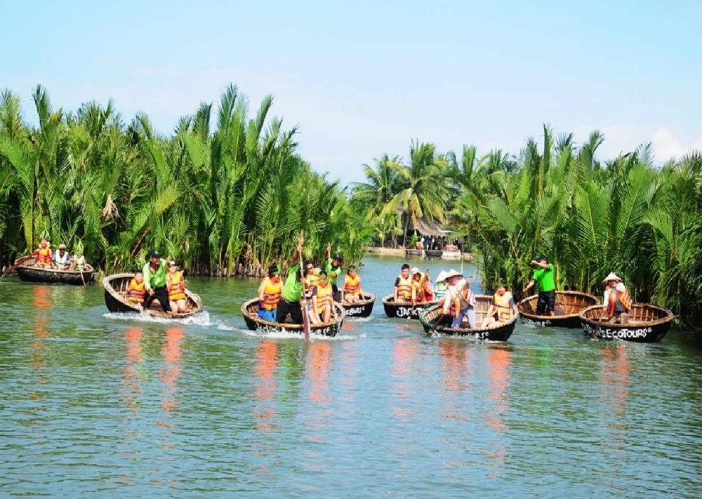 Bỏ túi ngay thông tin rừng dừa bảy mẫu giá vé hôm nay