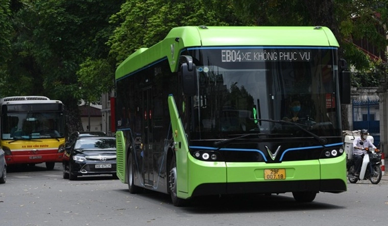 Dễ dàng đi lại với xe buýt đi thác giang điền