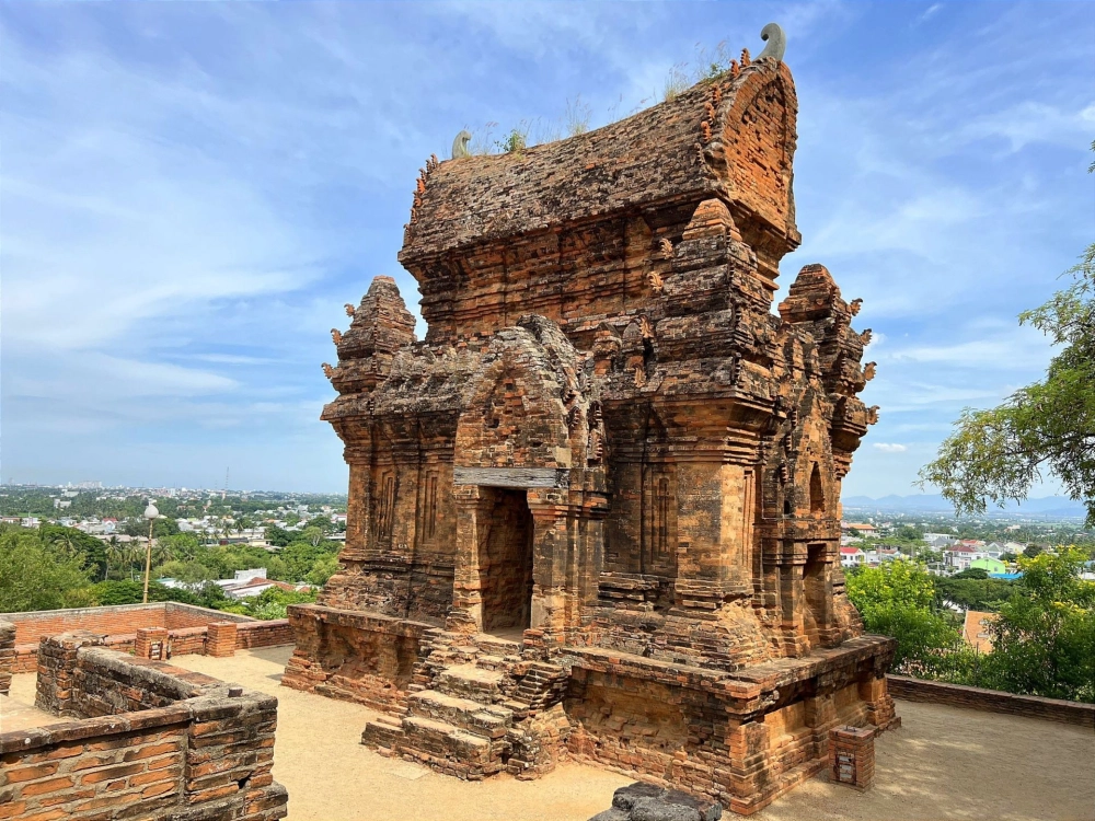 Chia sẻ cảm nhận về thap cham độc đáo qua thời gian