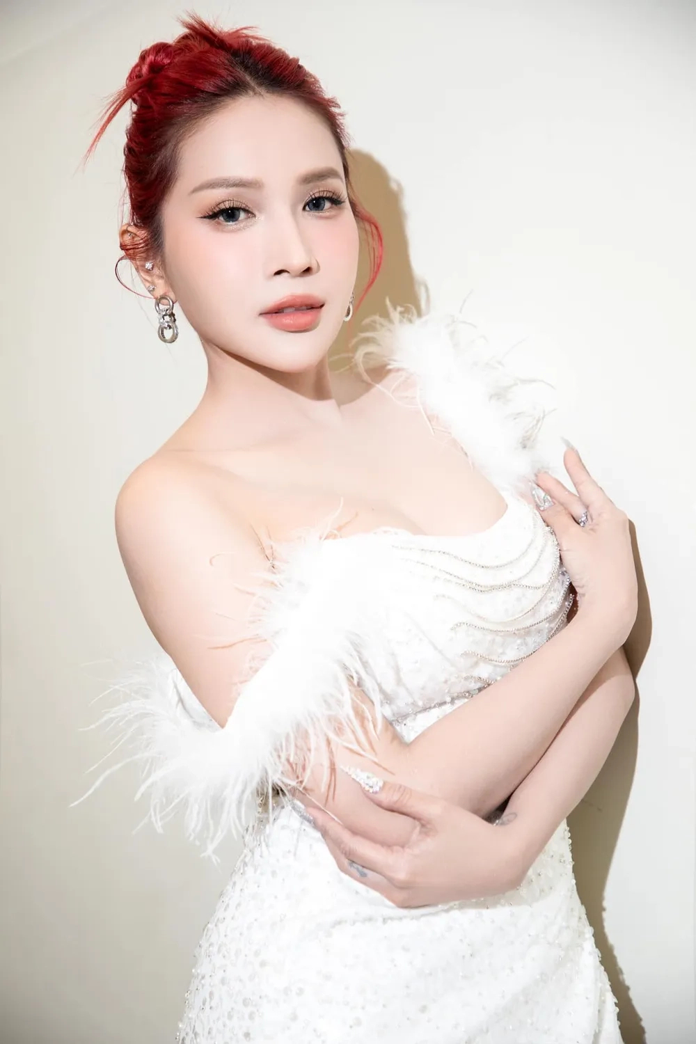 Tìm hiểu Khả Như tuổi cùng hành trình nghệ thuật bứt phá