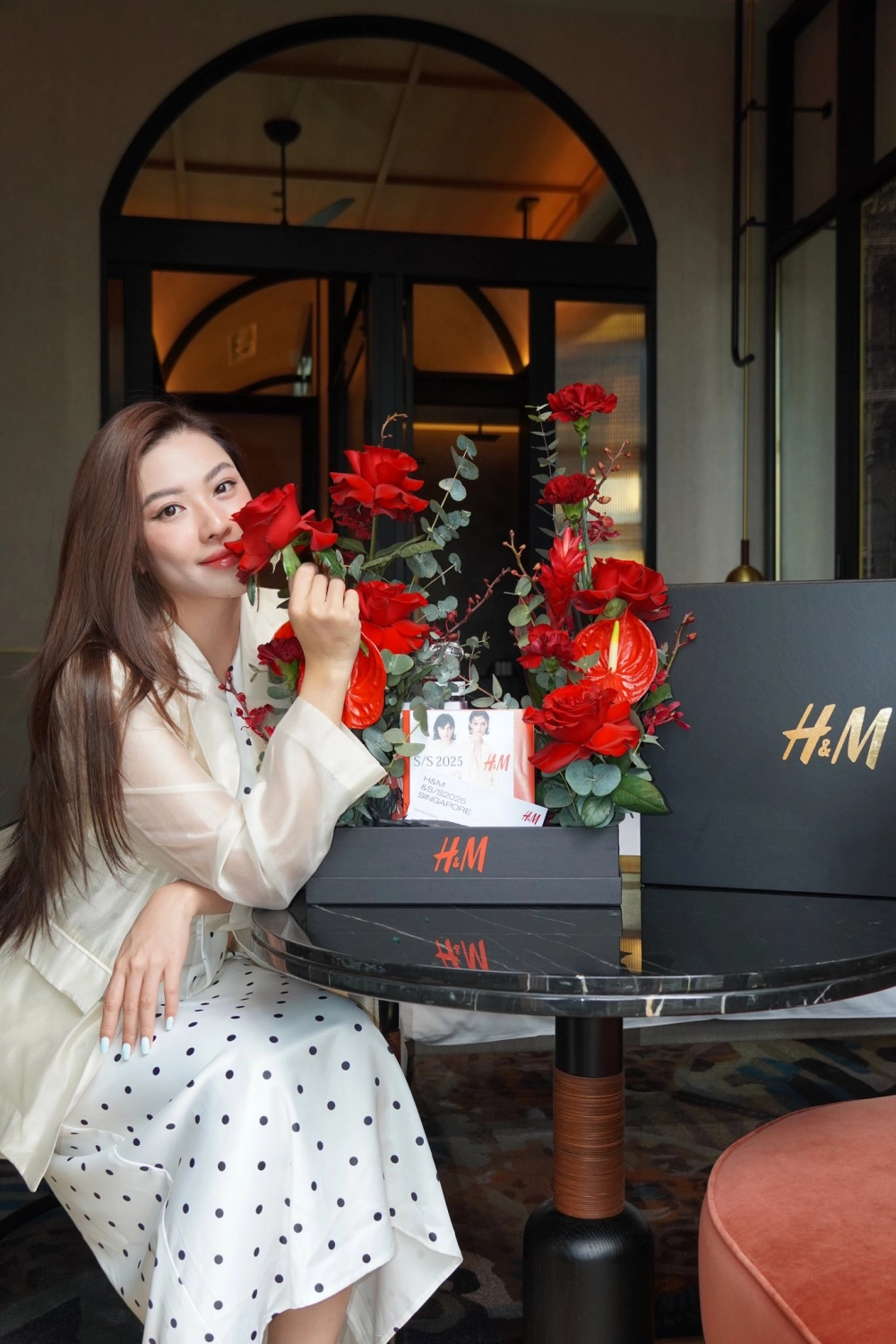 Hoa hậu Nguyễn Huỳnh Kim Duyên luôn khiến người hâm mộ tự hào
