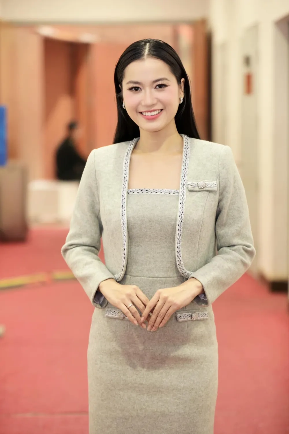 Thử sức với giọng hát bolero qua karaoke Lâm Vỹ Dạ