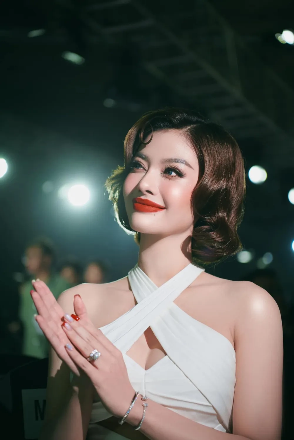 Những bài hát của Lona Kiều Loan đáng nghe nhất