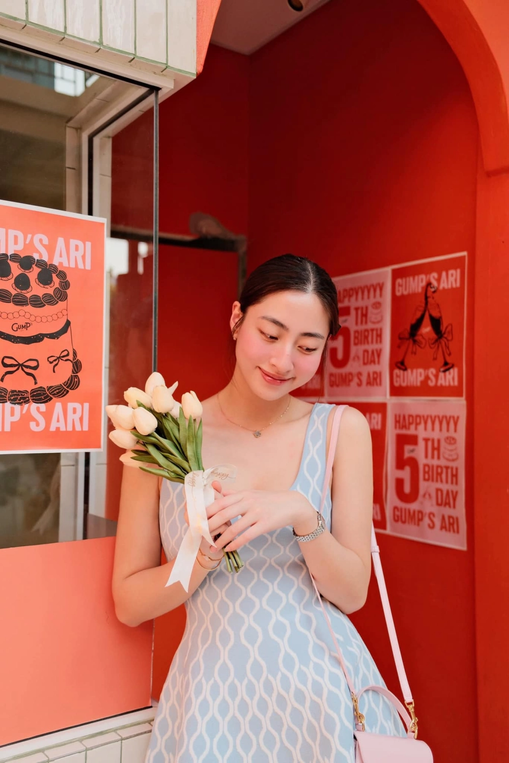 Không thể tin được hoa hậu hoàng thùy linh từng có quá khứ này