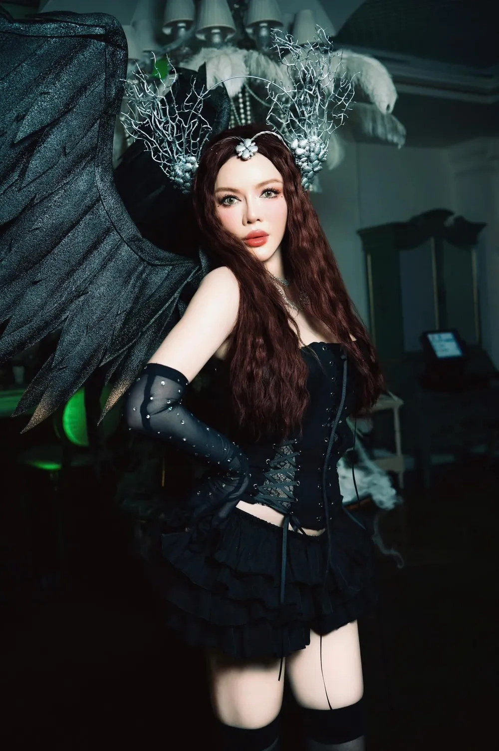  Ngắm nhìn hình ảnh Lý Nhã Kỳ sang chảnh