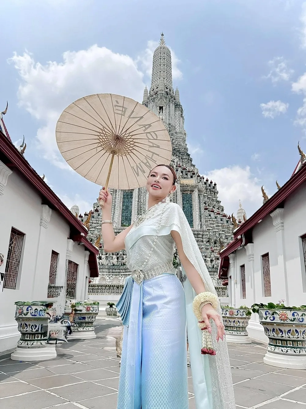 Thay đổi nhan sắc ngoạn mục Mai Ngô sửa mũi