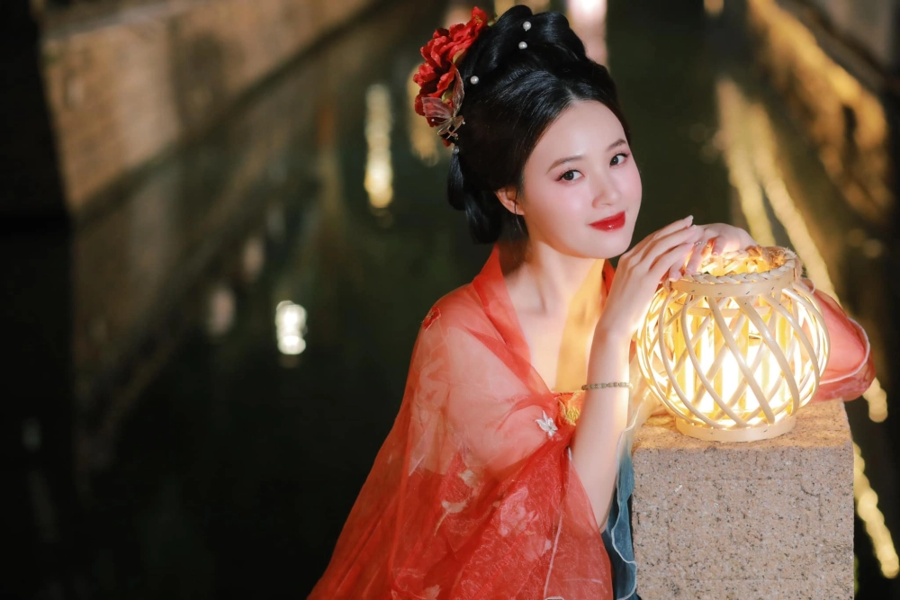 Midu học trường nào khám phá ngôi trường mà Midu đã học và trau dồi kiến thức