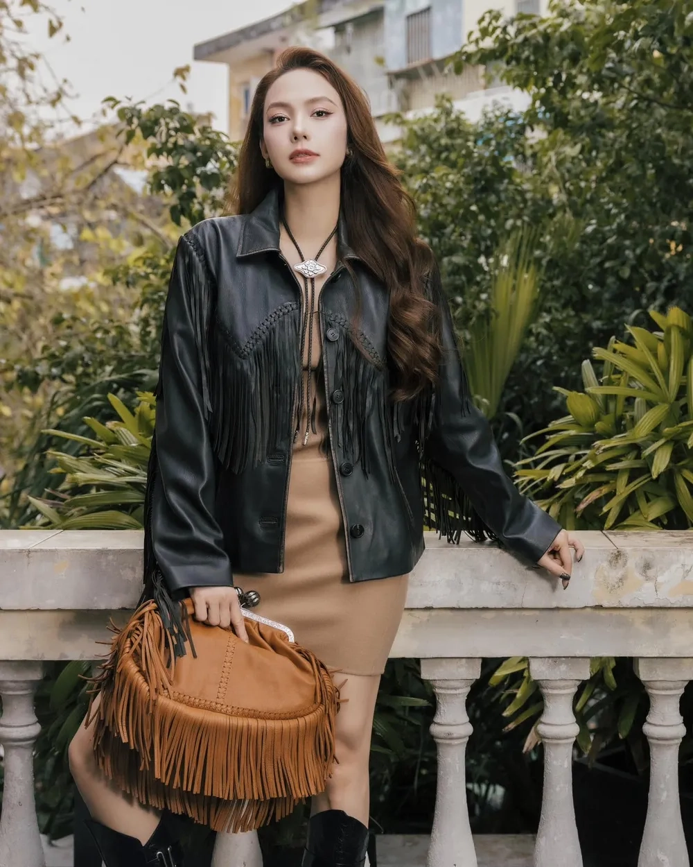Bất ngờ với thông tin Minh Hằng lấy chồng