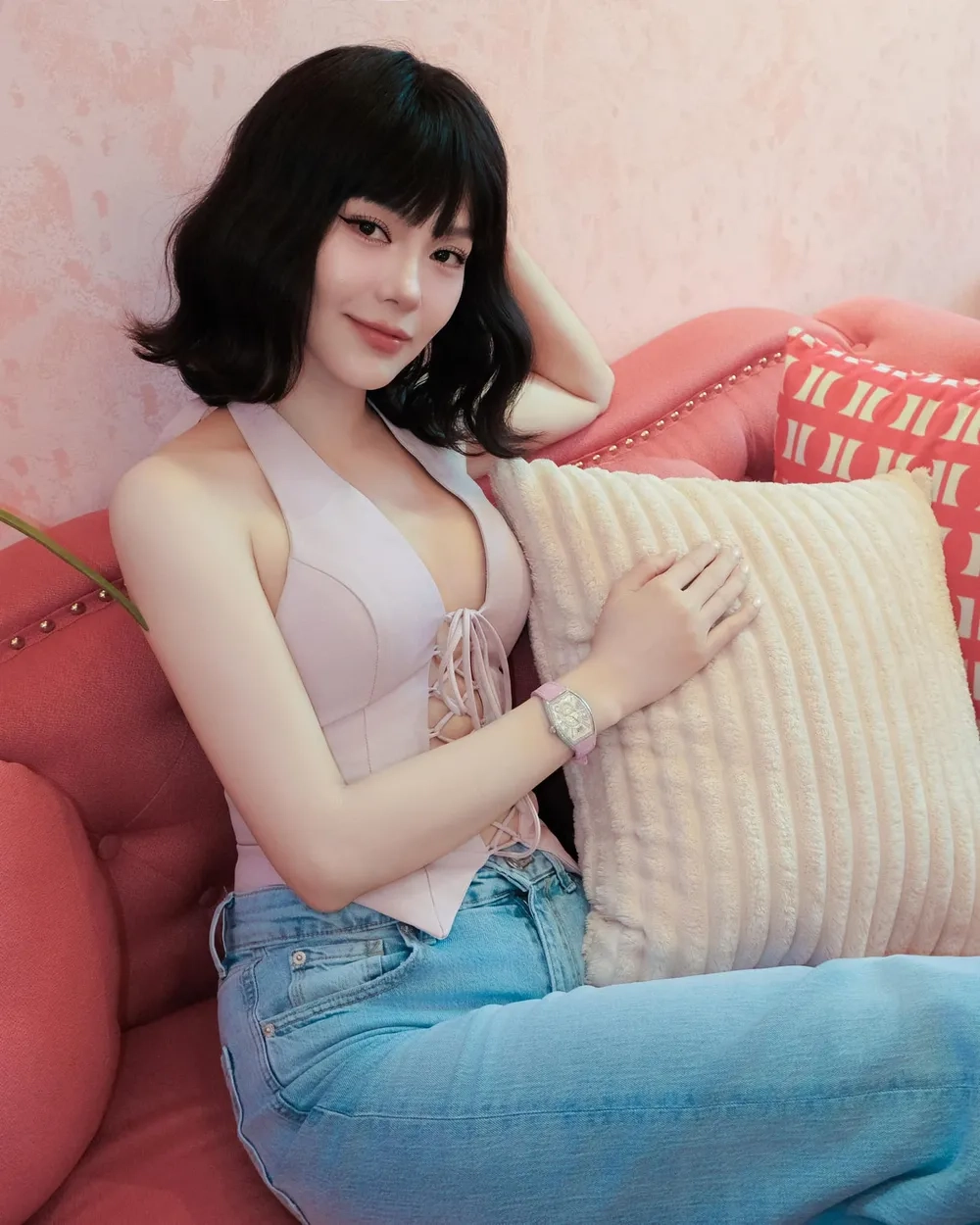 Xuất hiện đầy thu hút trong Minh Hằng quảng cáo