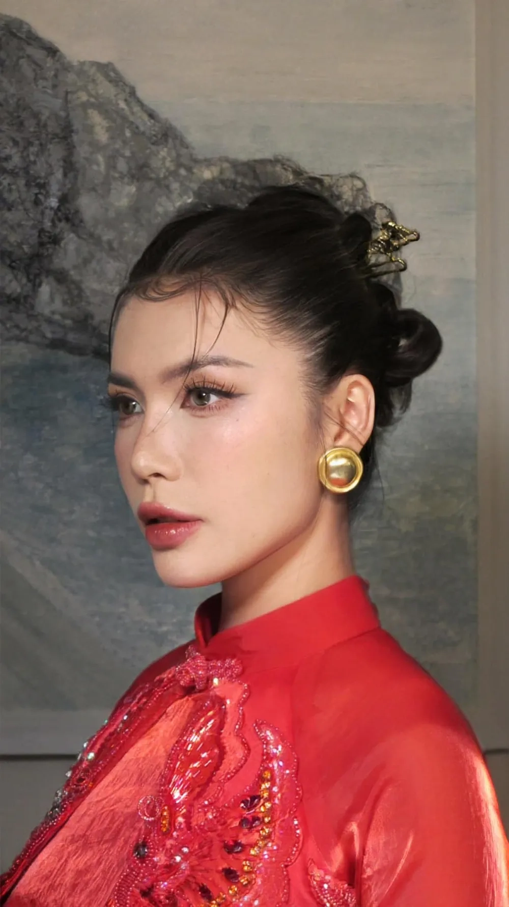 Netizen vẫn hỏi Minh Tú là ai