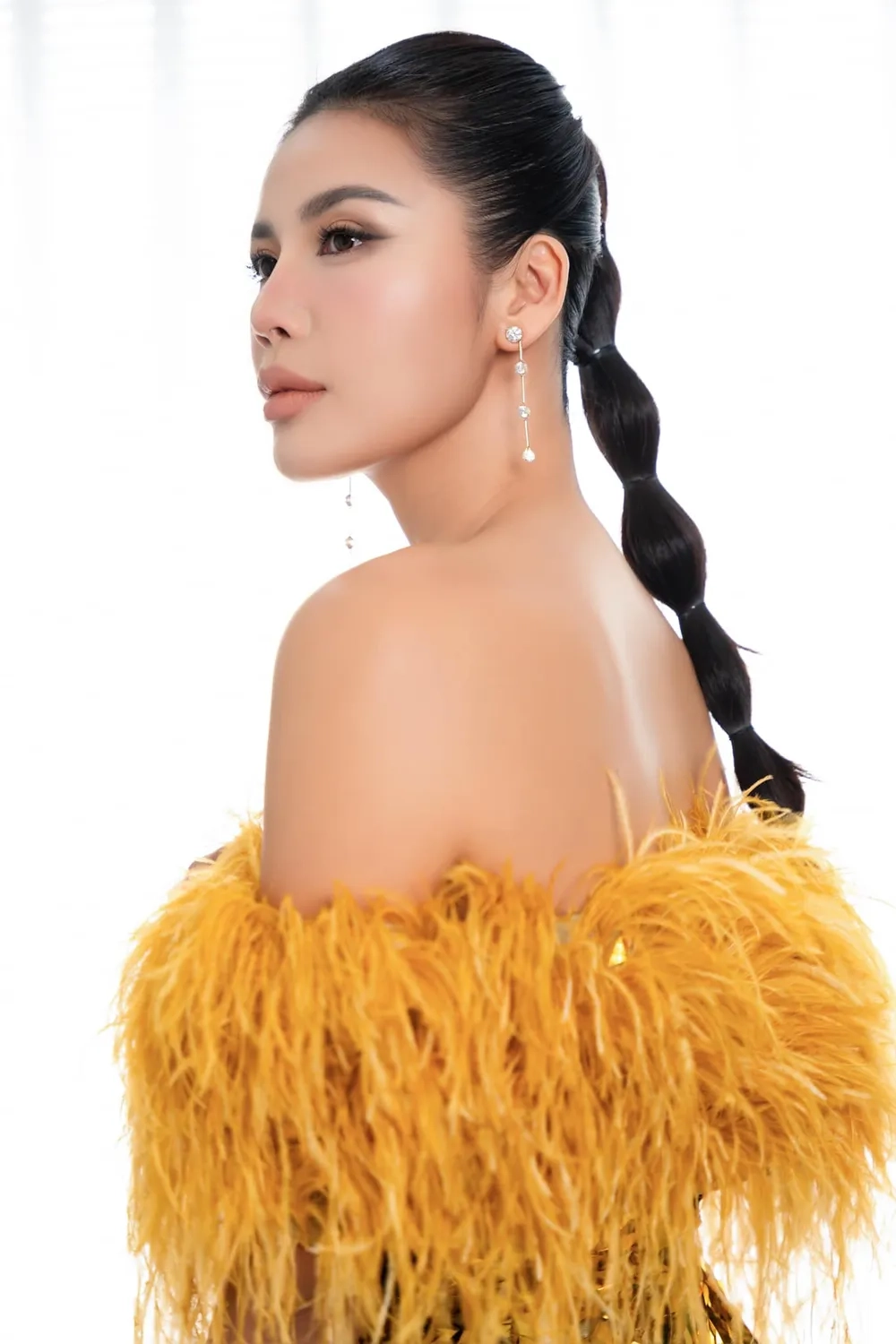 Nhiều người thắc mắc Minh Tú ngày sinh chính xác