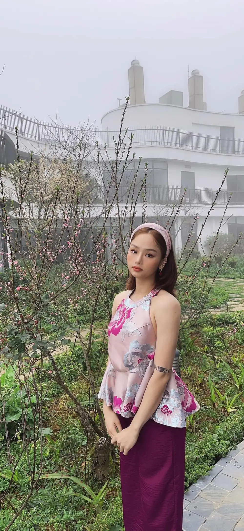 Đắm chìm trong giai điệu còn tuổi nào cho em Miu Lê
