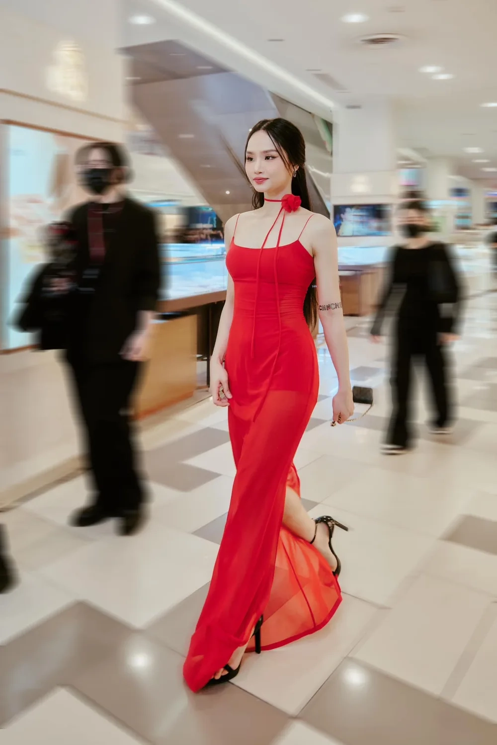  Bạn có biết Miu Lê bao nhiêu tuổi không