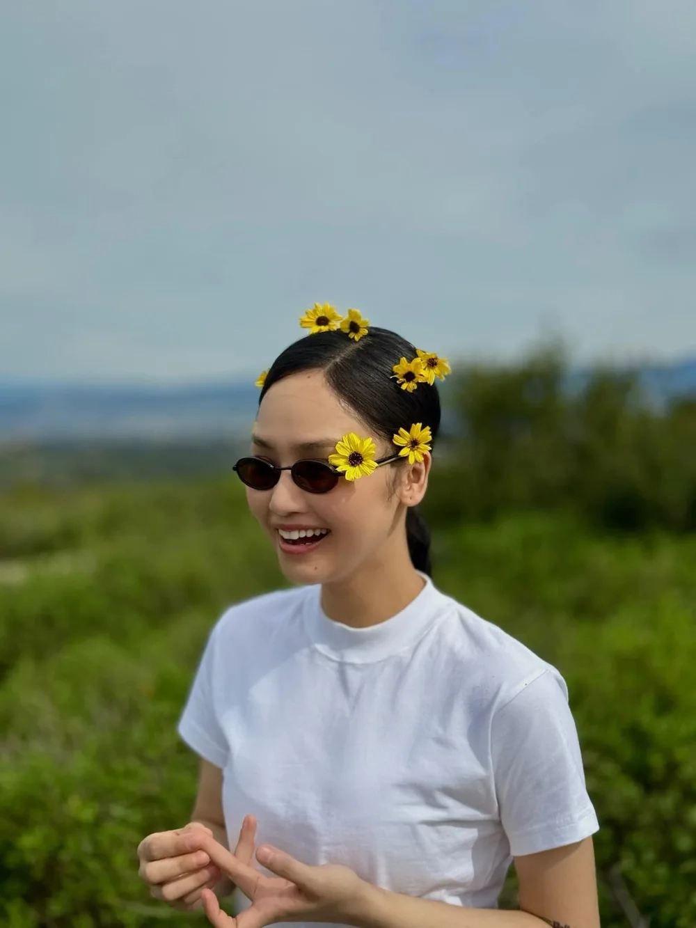 Chạm vào cảm xúc với Miu Lê playlist cực chất