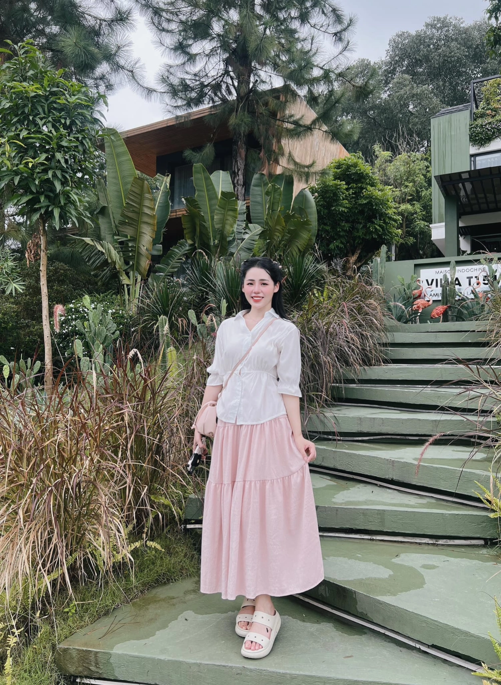Nguyễn Hương Ly chiều cao giúp cô nổi bật giữa làng nhạc Việt