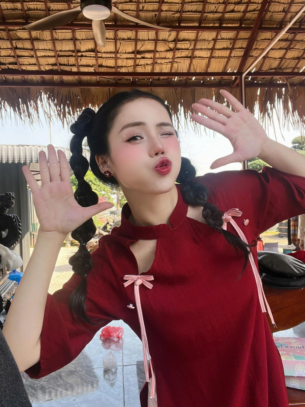 Nguyễn Hương Ly chưa bao giờ em quên là một trong những ca khúc nổi bật