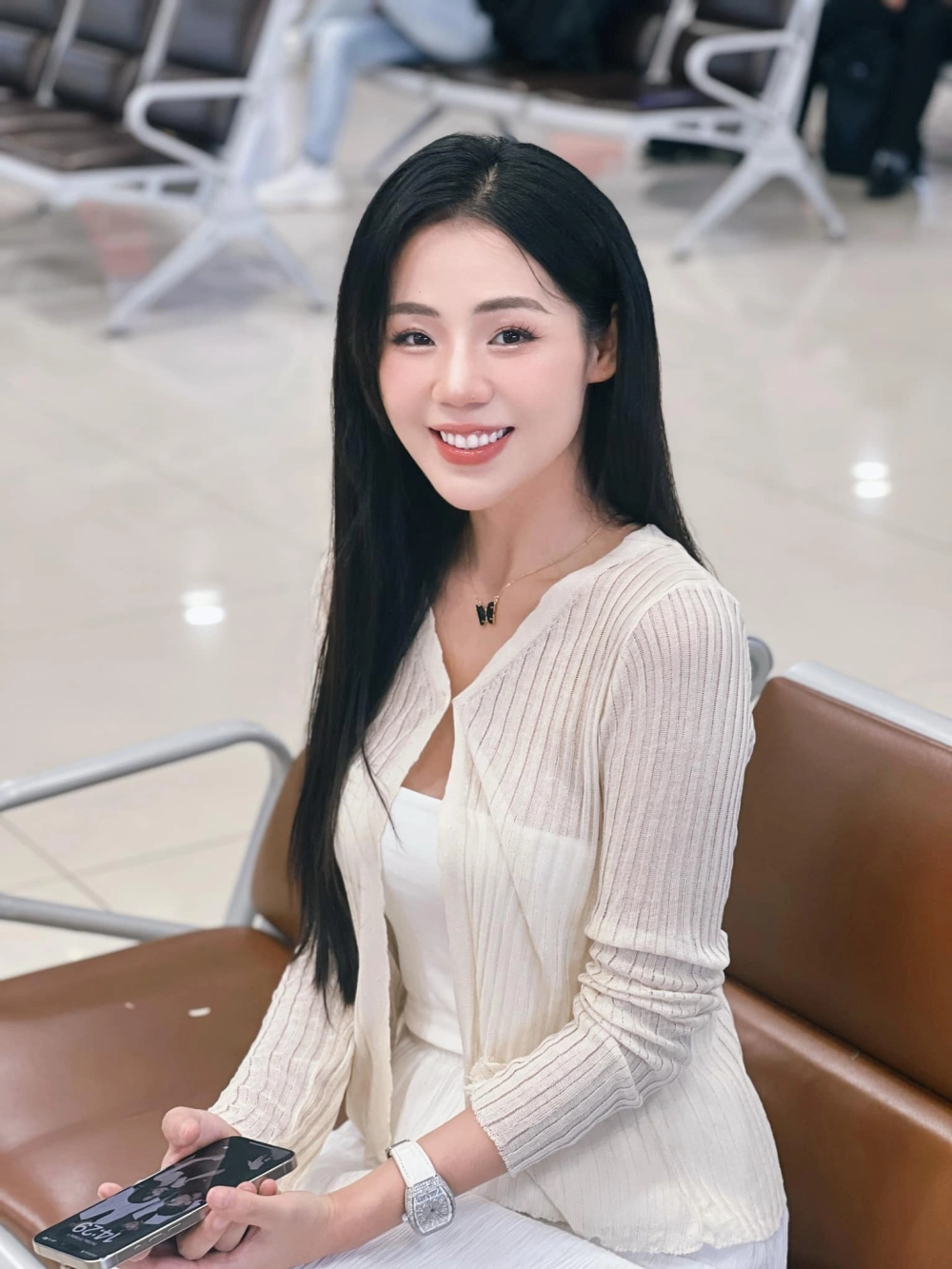 Tìm hiểu Nguyễn Hương Ly profile với những thông tin không phải ai cũng biết