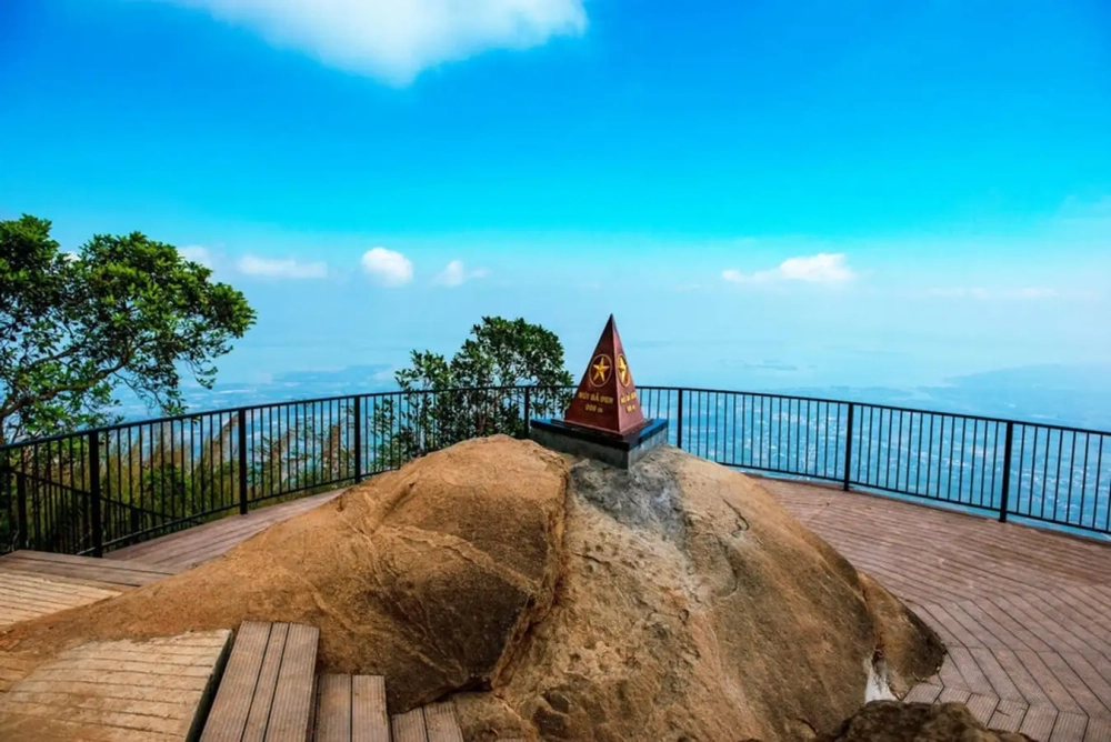 Dễ dàng di chuyển nhờ bản đồ đi núi bà đen