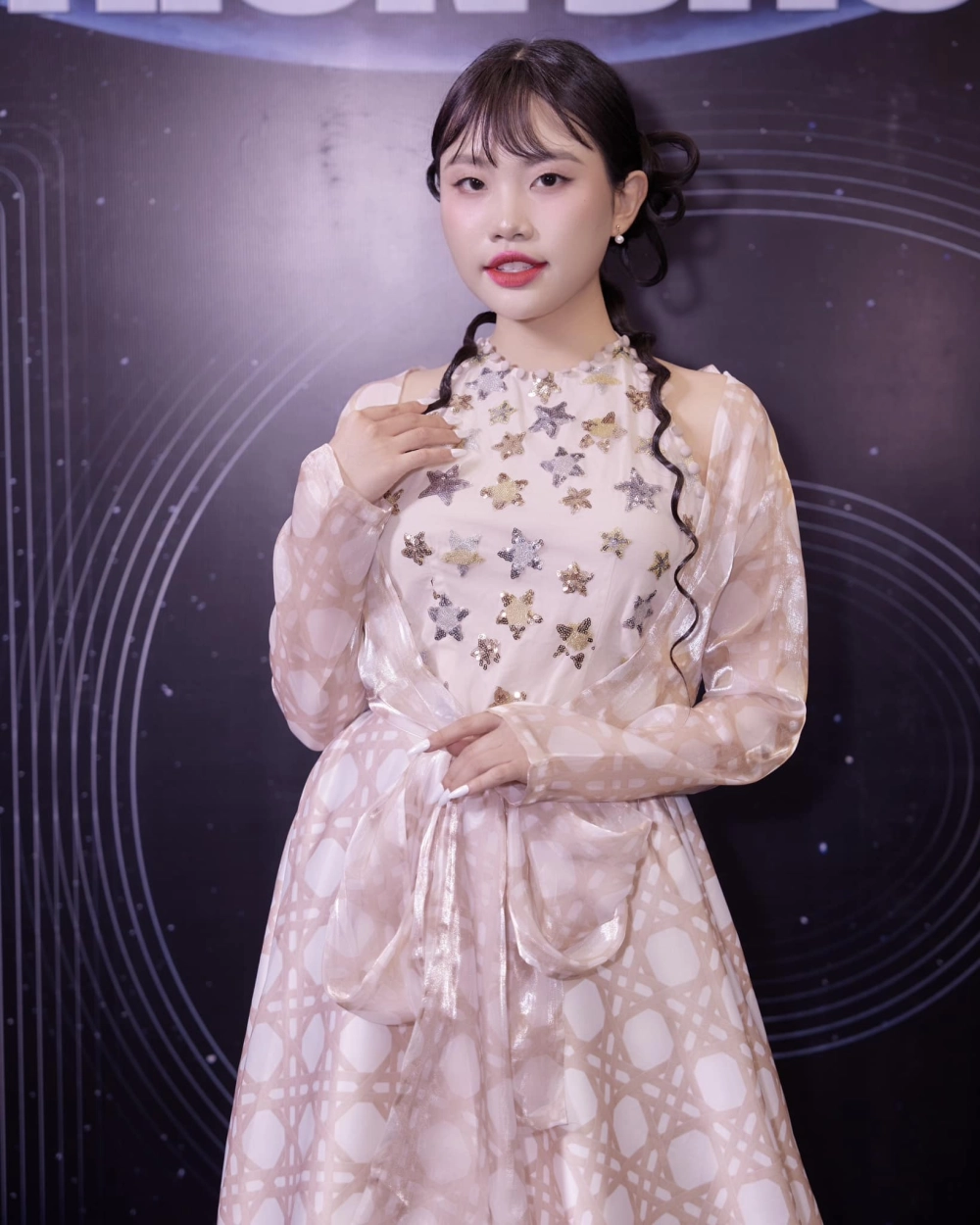 Top hit trong album Vũ trụ cò bay của Phương Mỹ Chi