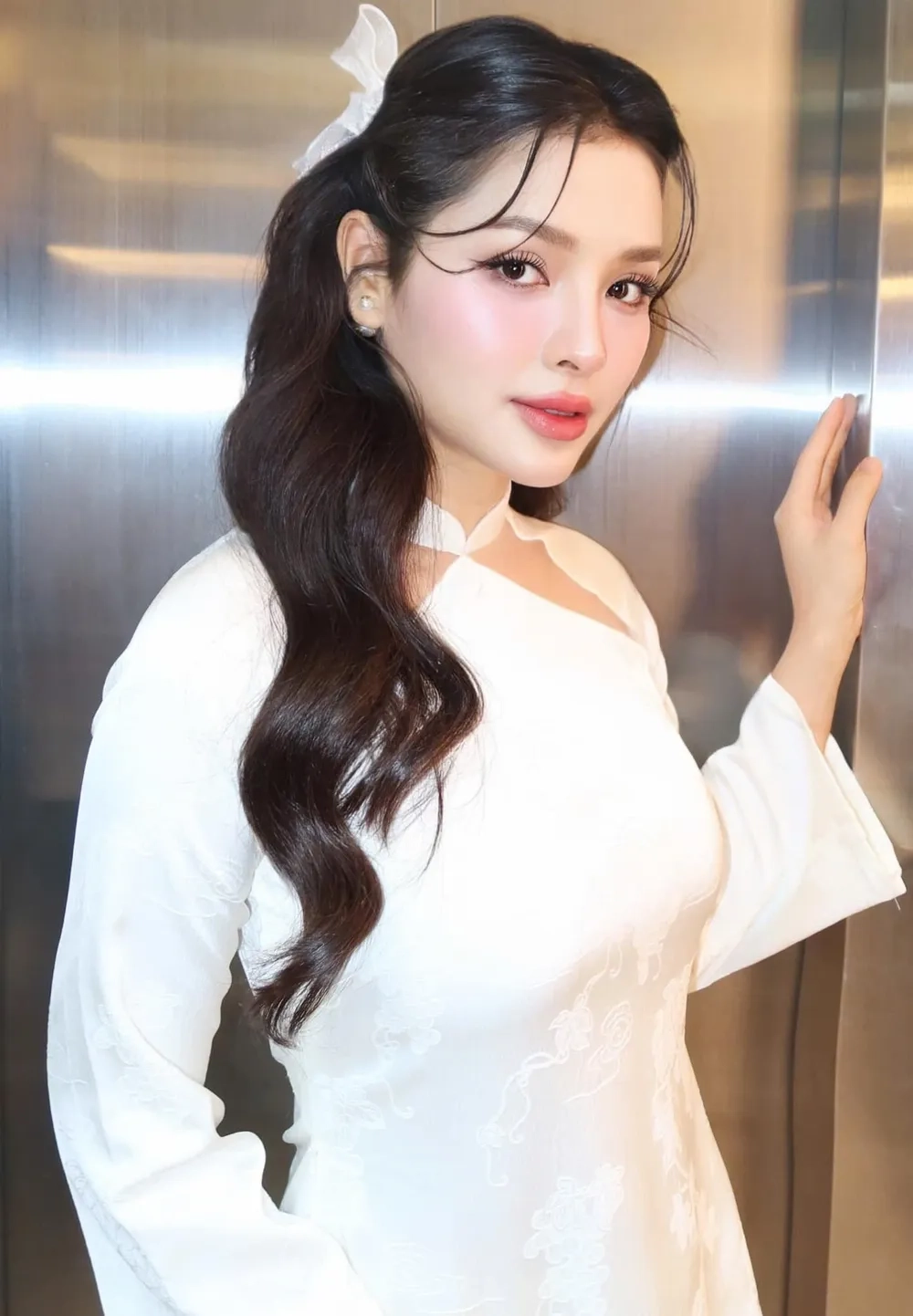 Follow kênh chính thức Phương Trinh Jolie official