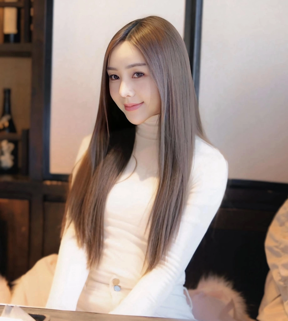Không ngờ Quỳnh Kool cao như người mẫu
