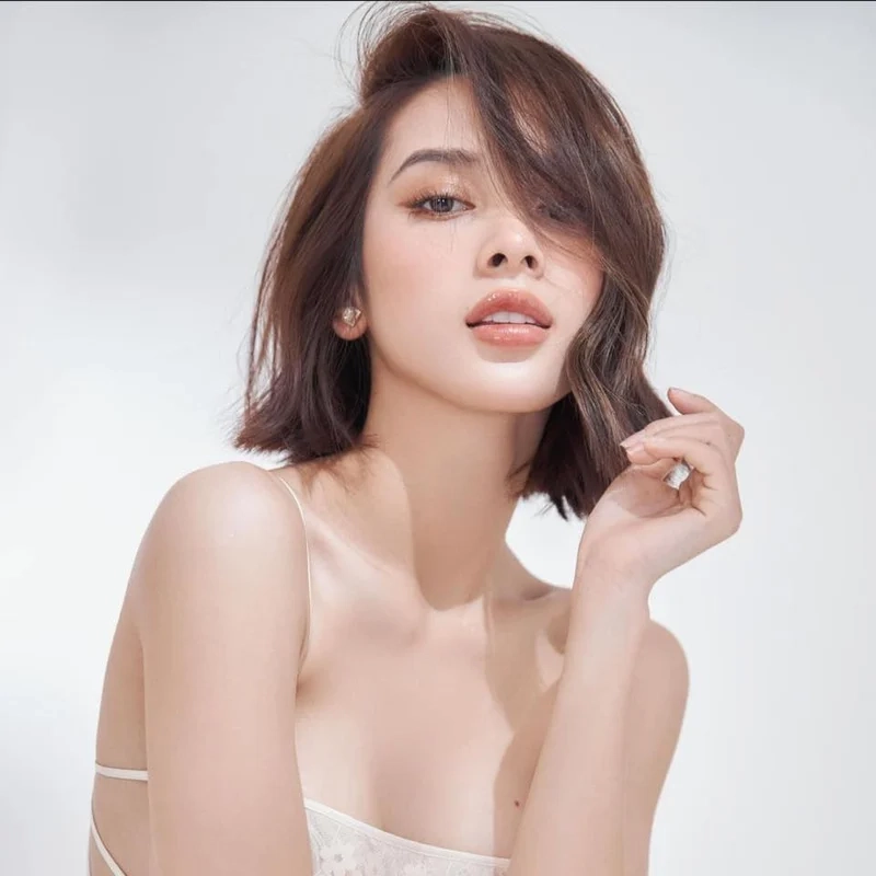 Quỳnh Lương Chị Chị Em Em và những màn thể hiện xuất sắc trong bộ phim này