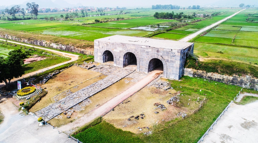 Nhìn lại giá trị lịch sử của thành nhà hồ to lớn