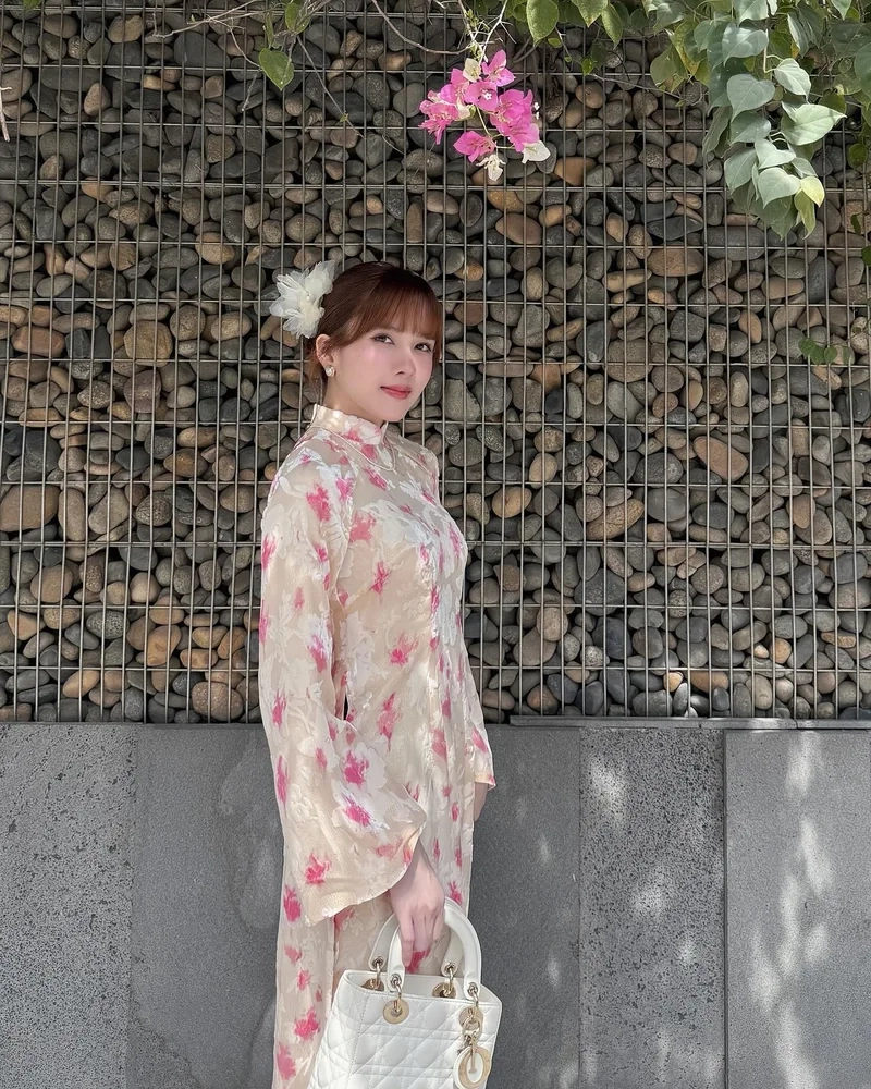 Thưởng thức Mưa tháng 6 Thiều Bảo Trâm nhẹ nhàng
