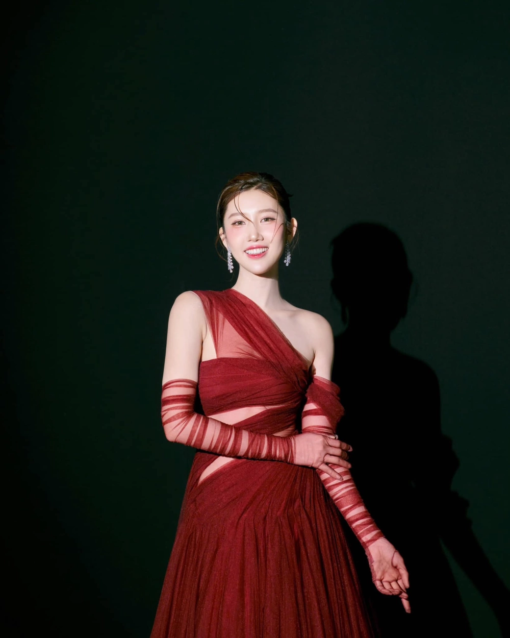Thúy Ngân cao bao nhiêu khám phá ngay