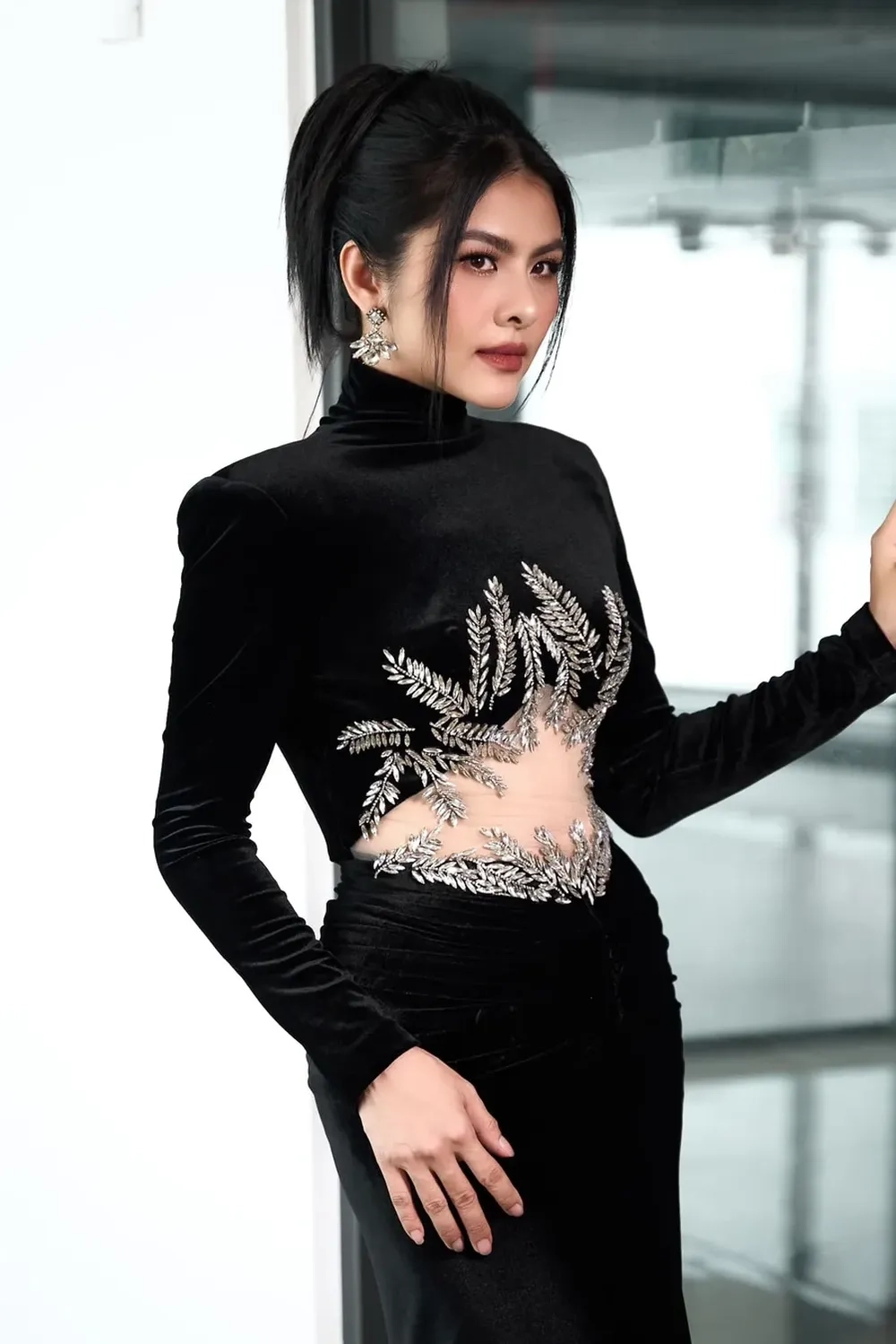 Chiều cao thật sự của Vân Trang chiều cao