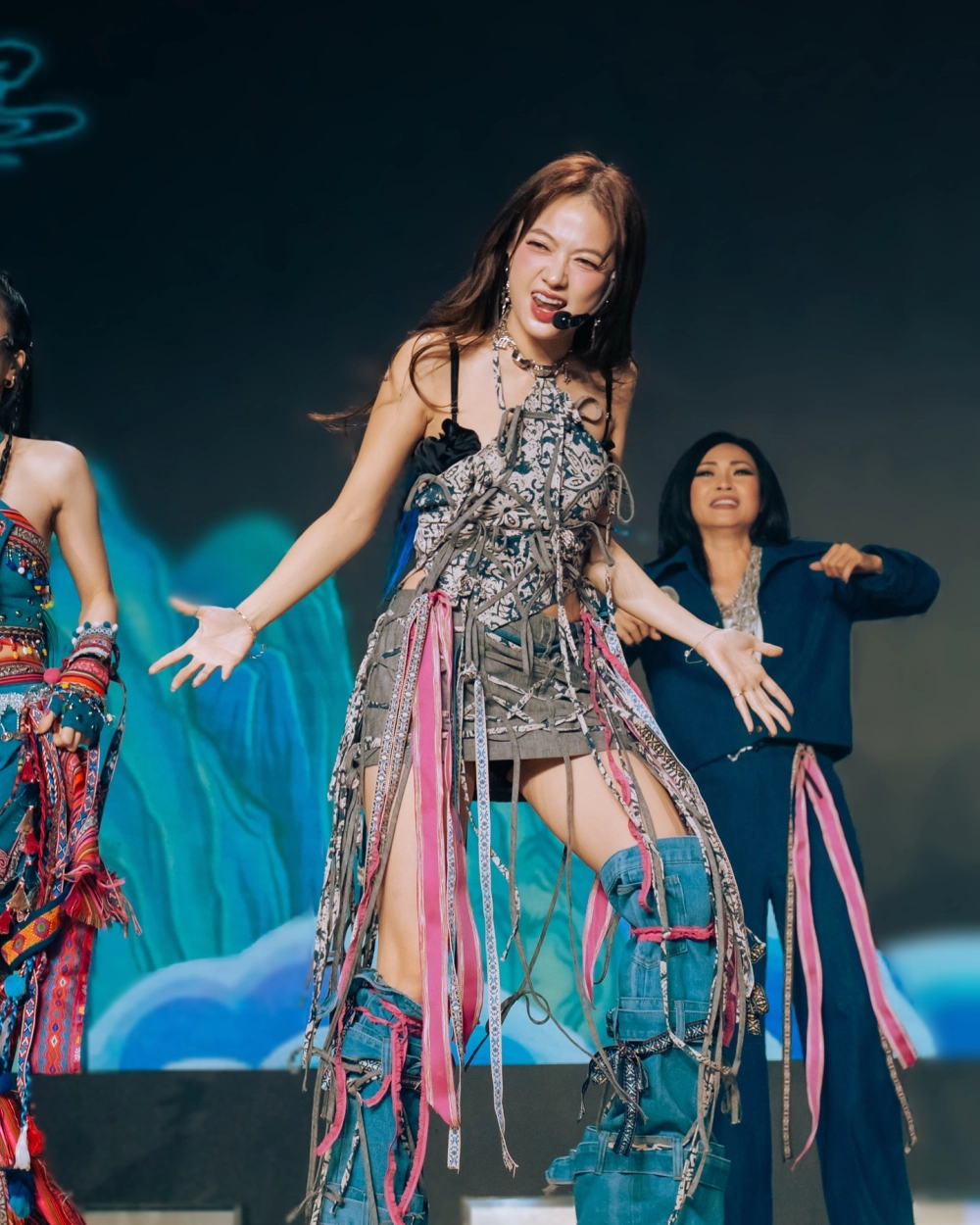 Tìm hiểu lời nhạc Summer night XuanNghi lyrics
