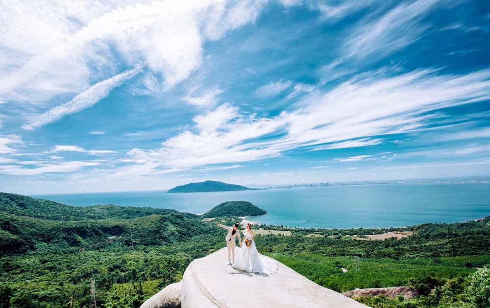 Đèo hải vân thuộc dãy núi nào thuộc dãy Bạch Mã trùng điệp hùng vĩ