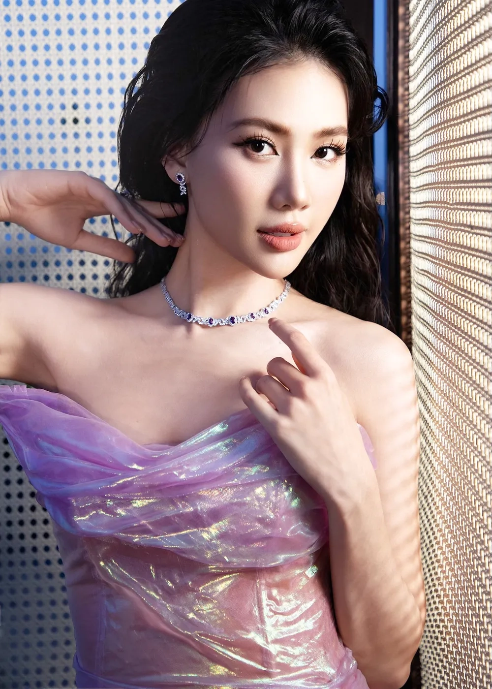Hành trình dự thi của Bùi Quỳnh Hoa Miss Universe
