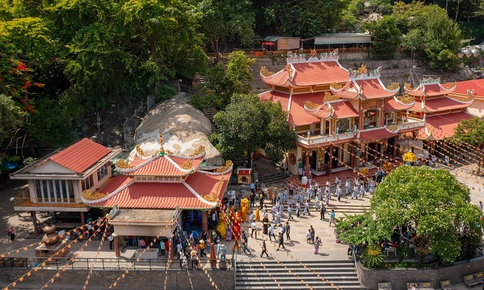 Lễ Hội Chùa Bà Đen rộn ràng tháng Giêng