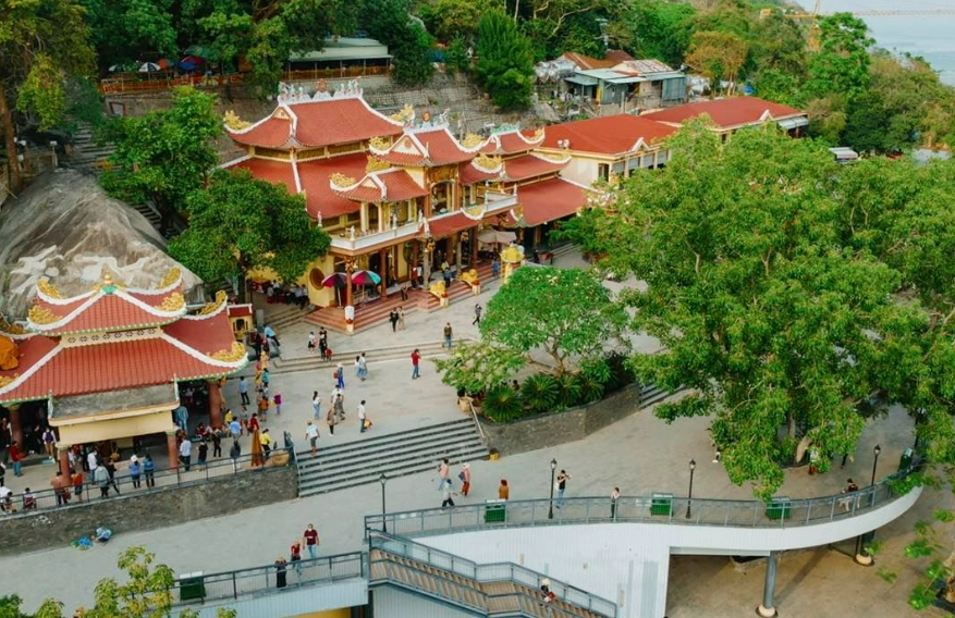 Tây Ninh Chùa Bà Đen điểm du lịch tâm linh