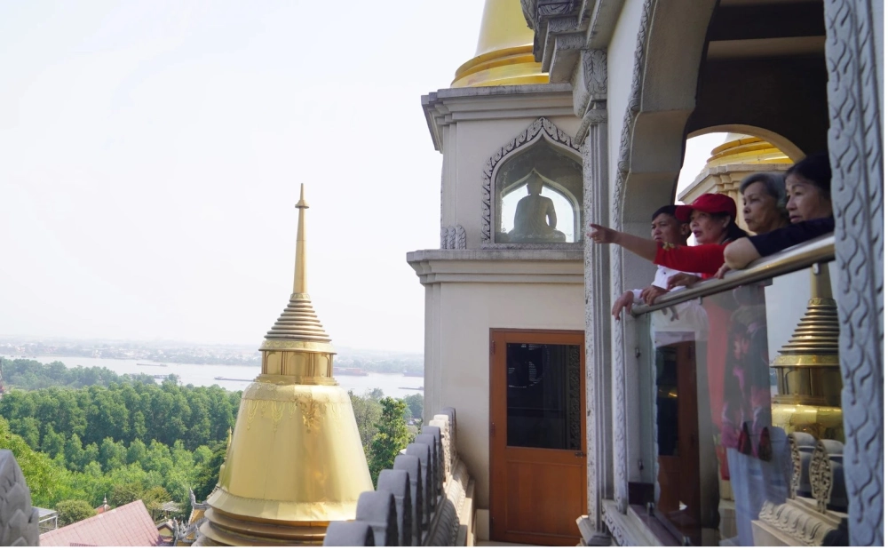 Chùa Bửu Long tự, mang tên chính thức là Thiền viện Tổ Đình Bửu Long
