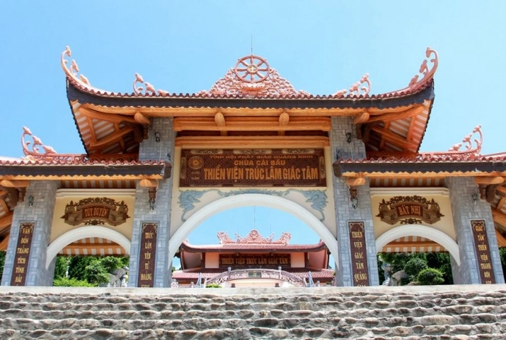 Chùa Cái Bầu thờ ai, thờ phật và các vị thần nhà Trần